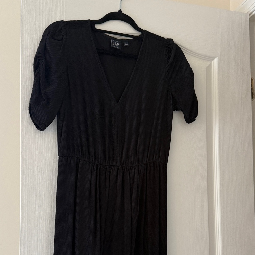 GAP Women's Black Midi Dress